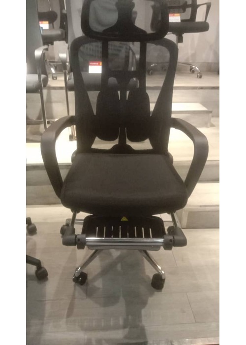 MESH EXECUTIVE OFFICE CHAIR